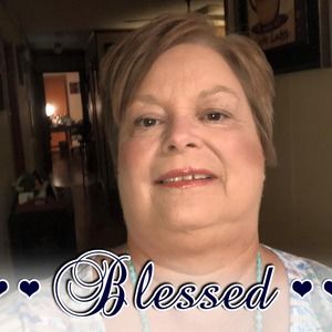 Meet your Posher, Carla